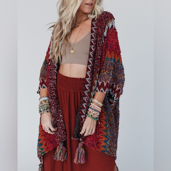 Colorful Crochet Patterned Ruana in Maroon - Picture 12 of 15